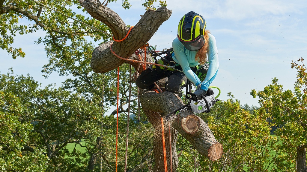 EGO Baumpflege-Kettensäge CSX3000