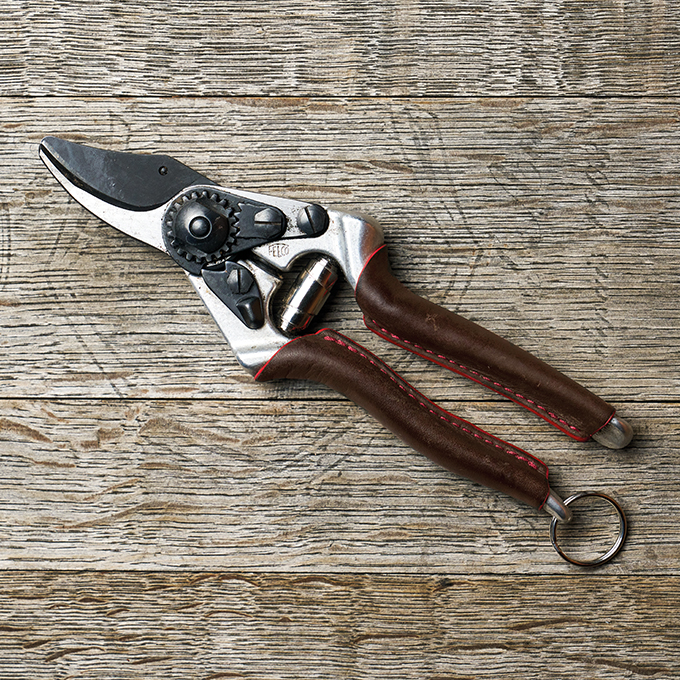 Baumschere FELCO 6 Elite, Klinge Black F-Tech, lederbezogene Griffe