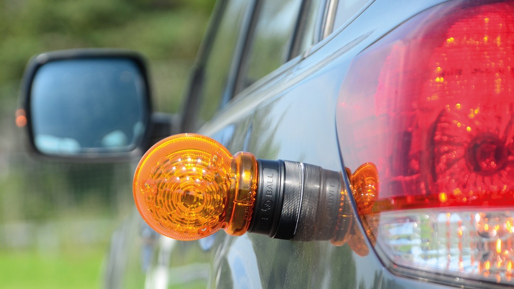 210.140_Mini-LED Blitzleuchte TRIOPAN Fireball