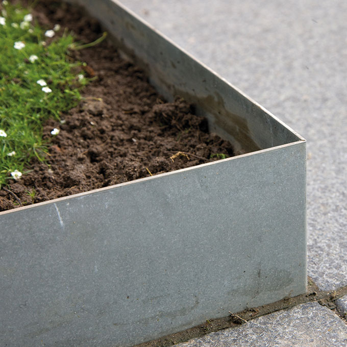 Randbegrenzung Stahl verzinkt 3 mm x 15.2 cm