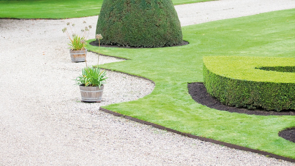 Randbegrenzung Stahl feste Zacken, rostig, 1.6 mm x 10 cm, 100 cm lang