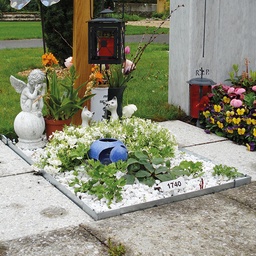[138.510] Grabeinfassung Stahl verzinkt 125 x 75 cm